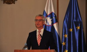 dr. Jernej Pikalo, minister za izobraževanje, znanost in šport